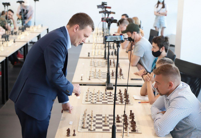 В Иннополисе провели уникальный сеанс одновременной игры
