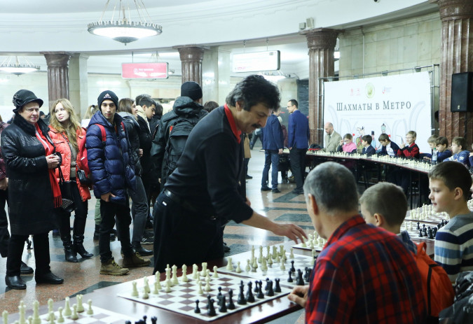 В Московском метрополитене впервые провели шахматный сеанс