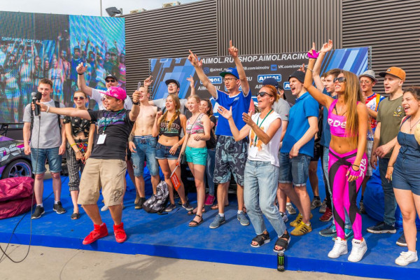 В «Лужниках» соберутся любители спорта, музыки и а…